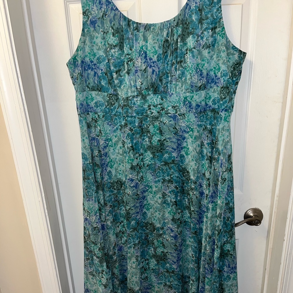 Aqua colors flattering tank dress